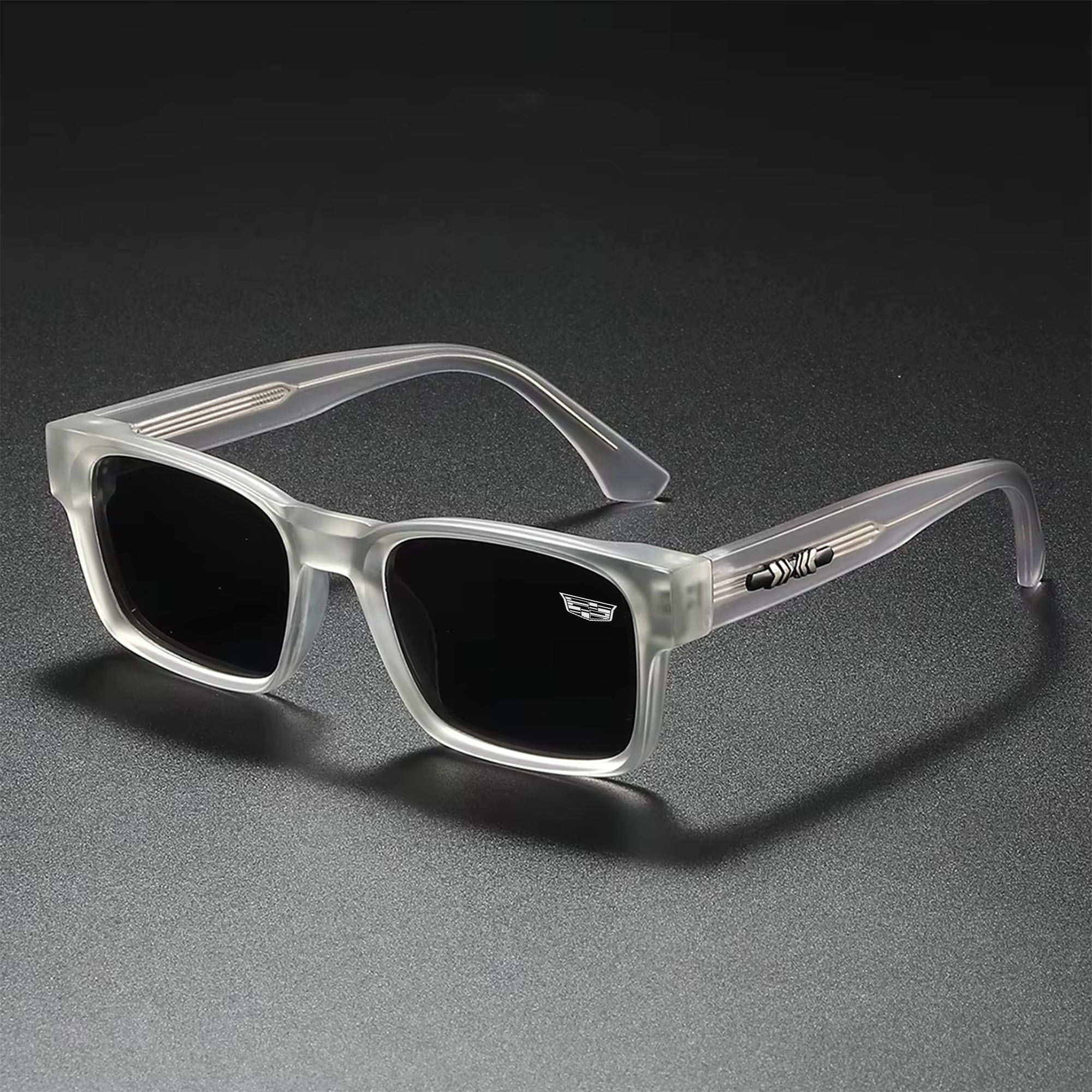 White-Black-7.jpg
